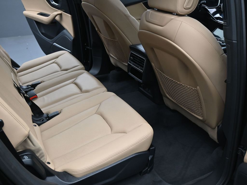 Used 2023 Audi Q7 3.0T Premium Plus w/ Premium Plus Package image 31