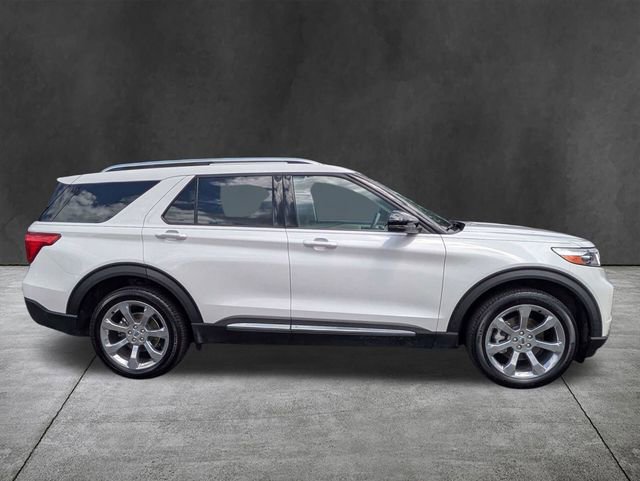 Used 2020 Ford Explorer Platinum w/ Premium Technology Package AWD/4WD video 3
