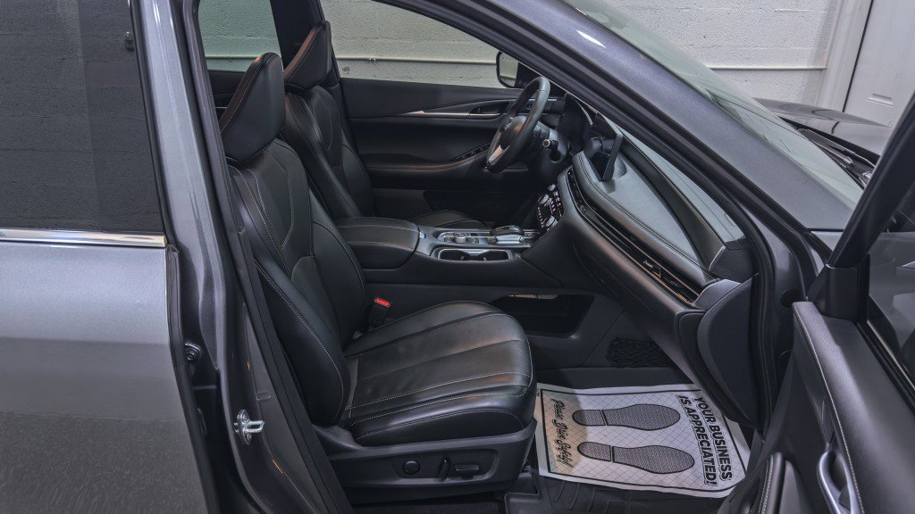 Used 2023 INFINITI QX60 Luxe w/ Cargo Package image 26