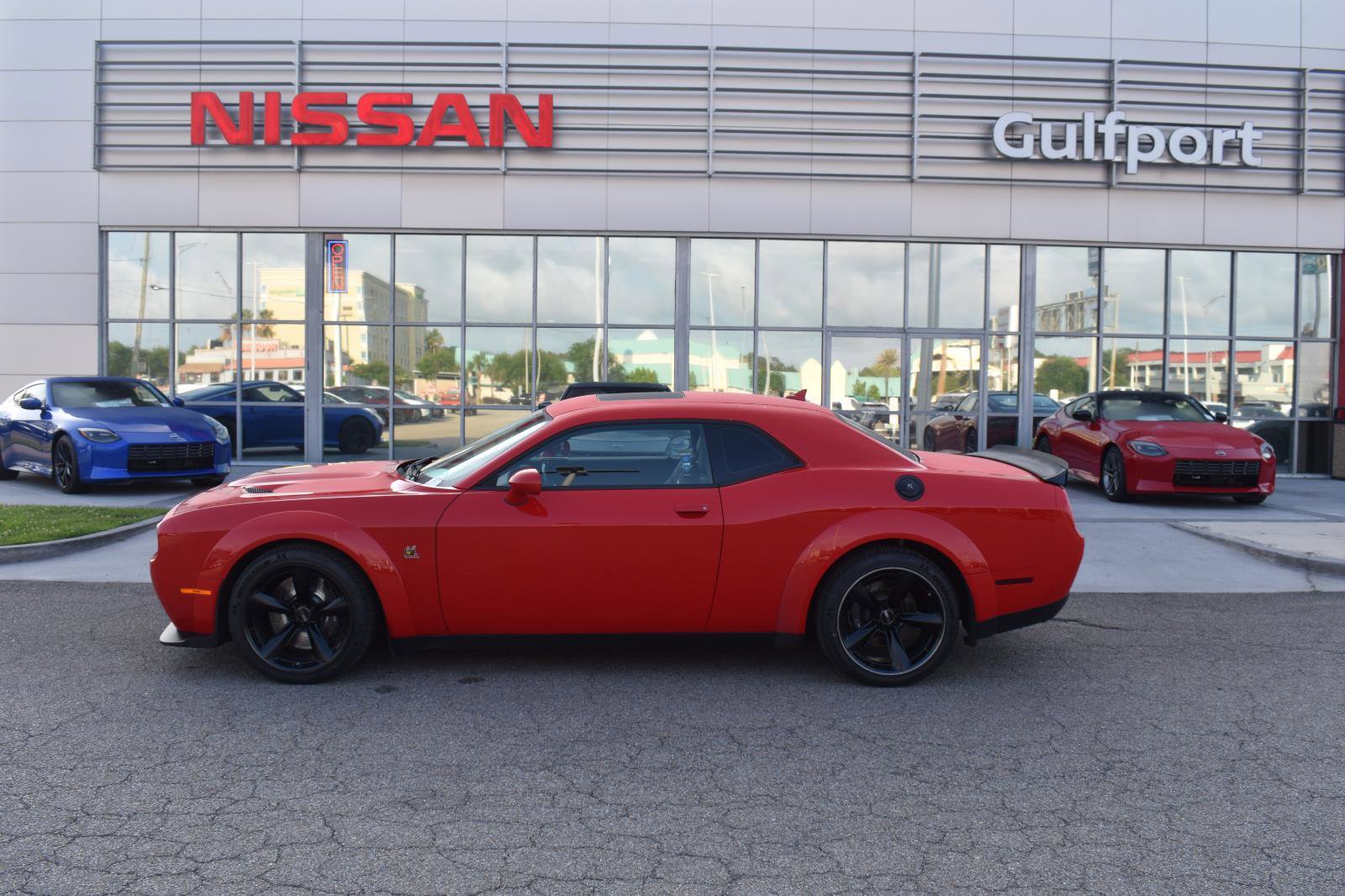 Used 2019 Dodge Challenger R/T Scat Pack w/ Widebody Package RWD image 3