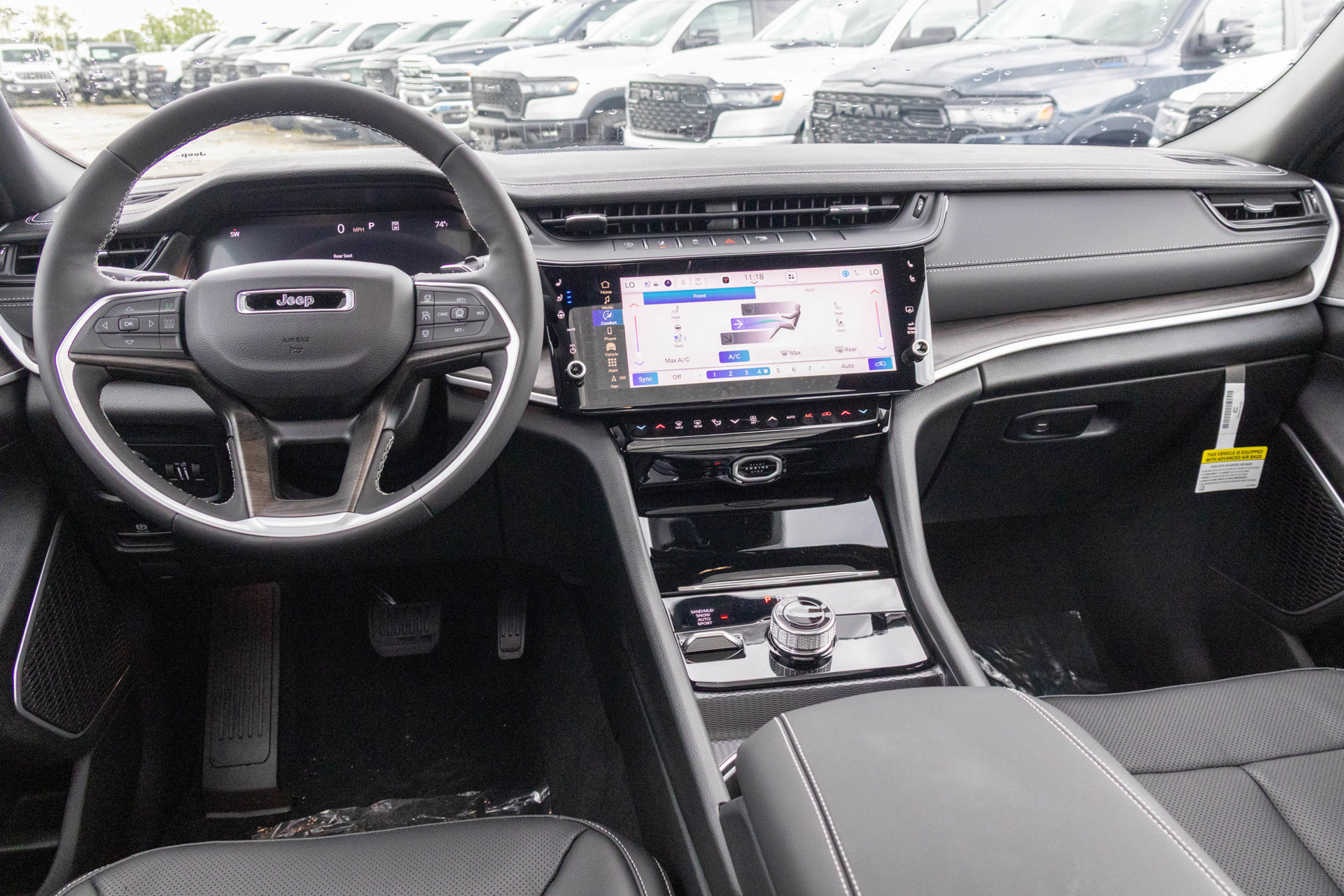 New 2027 Jeep Grand Cherokee L Limited AWD/4WD image 19
