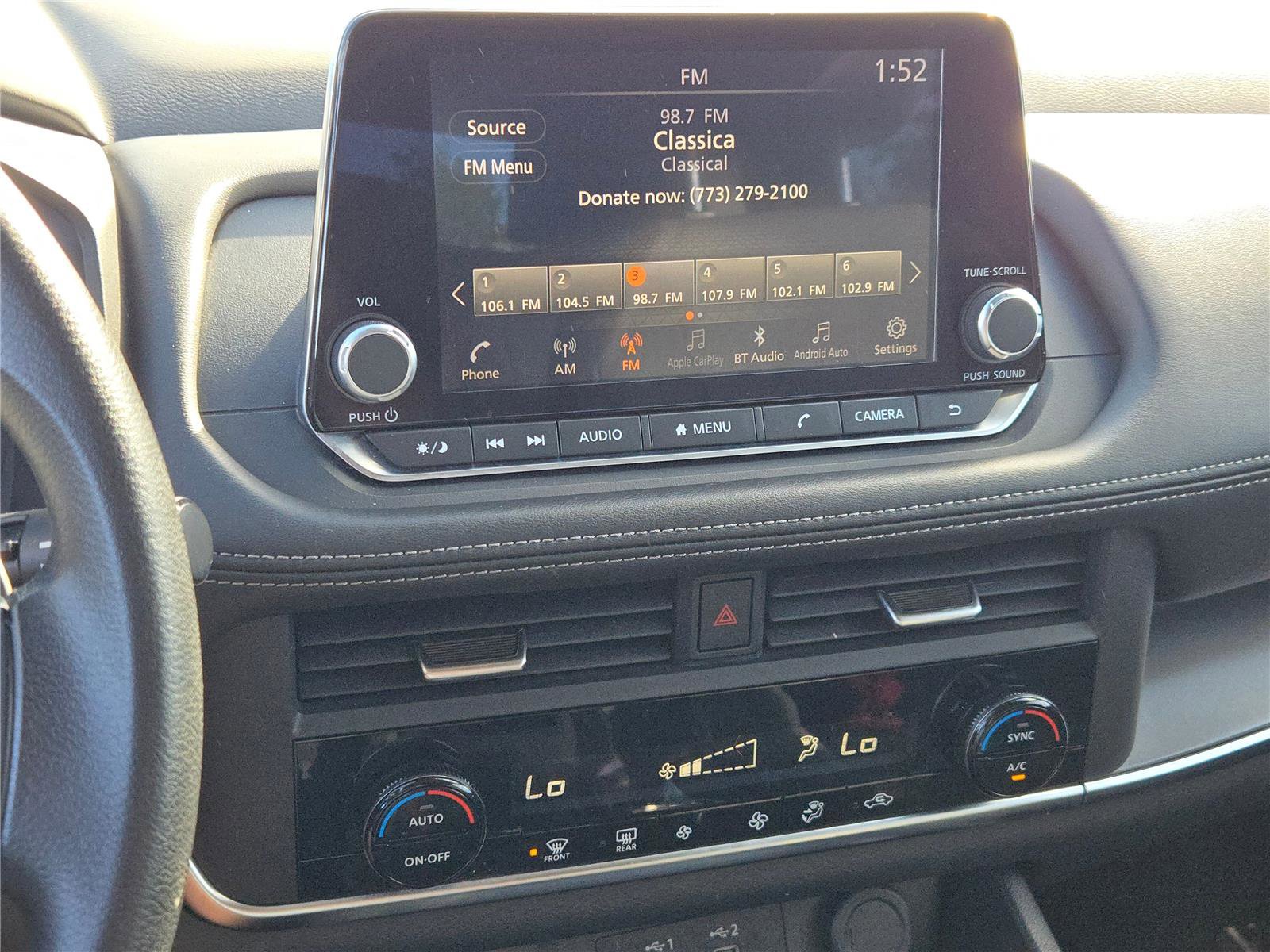 Used 2024 Nissan Rogue SV image 28