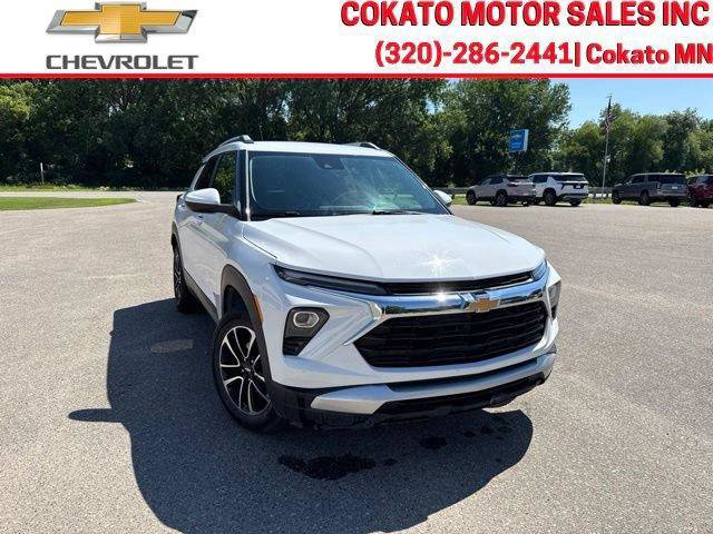 Used 2025 Chevrolet TrailBlazer LT AWD/4WD image 1
