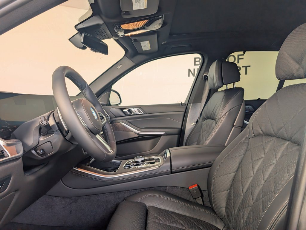 New 2026 BMW X5 xDrive50e w/ Executive Package image 2