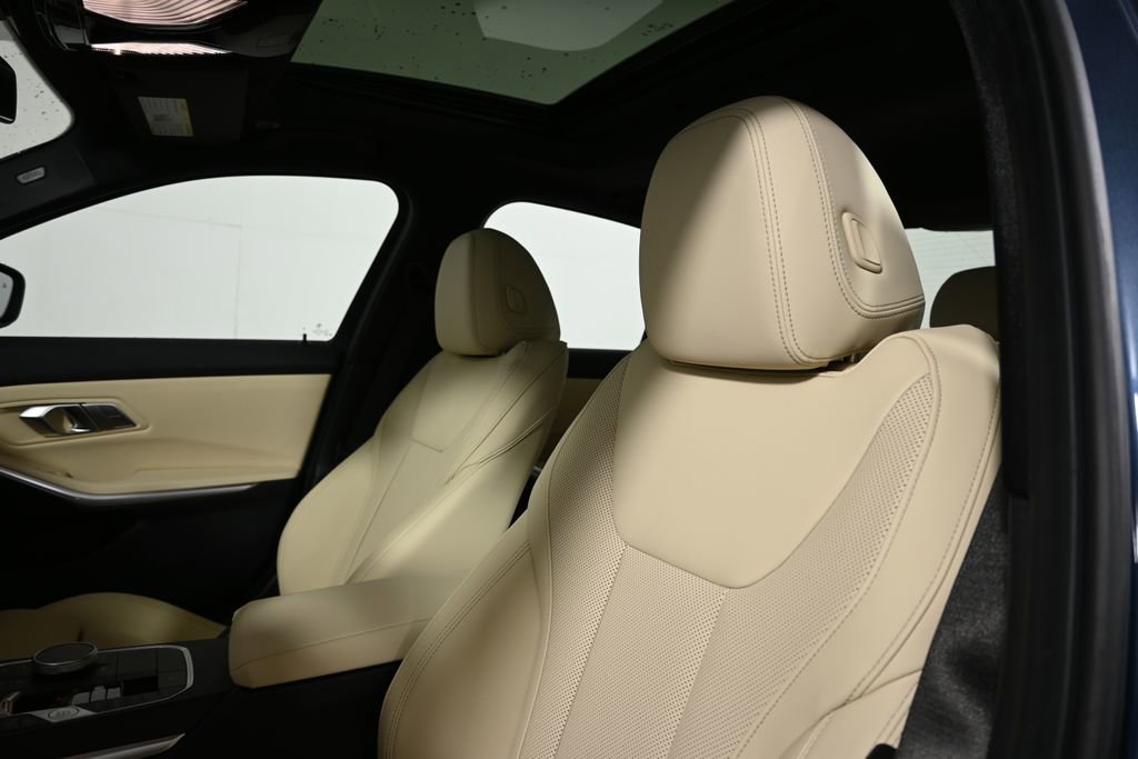 Used 2026 BMW 330i xDrive Sedan w/ Premium Package image 16