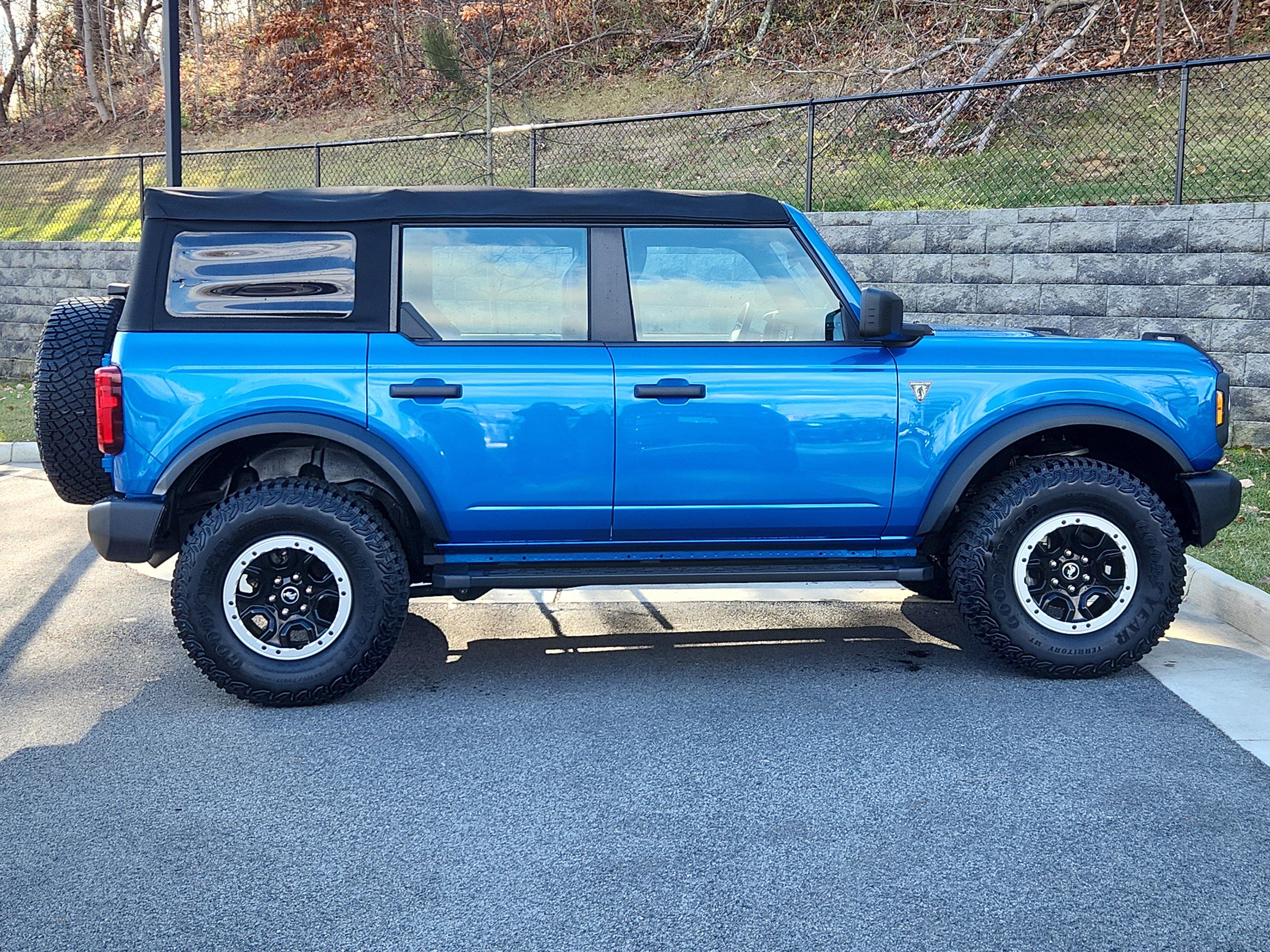 Used 2022 Ford Bronco 4-Door w/ Sasquatch Package image 11