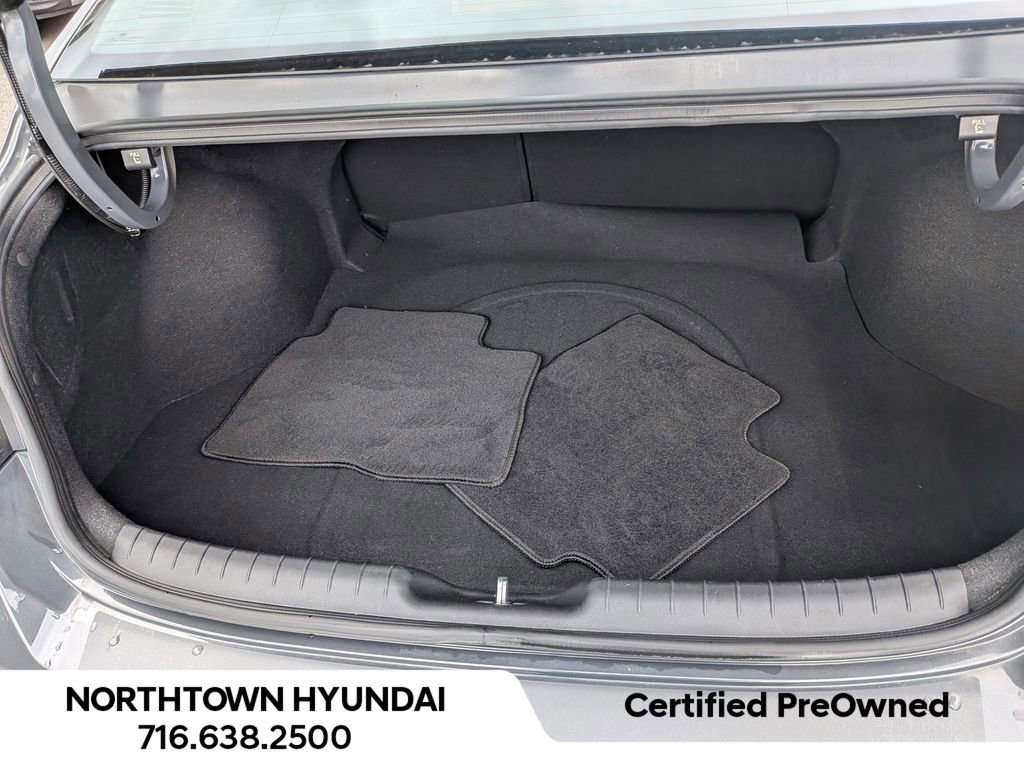 Certified 2023 Hyundai Elantra Limited FWD image 35