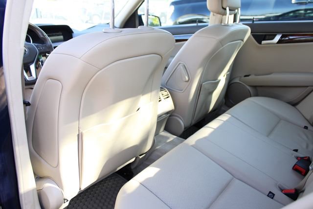 Used 2014 Mercedes-Benz C 300 4MATIC Sedan image 23