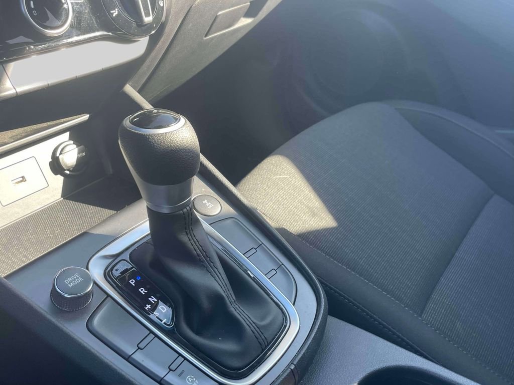 Used 2023 Hyundai Kona SEL image 30