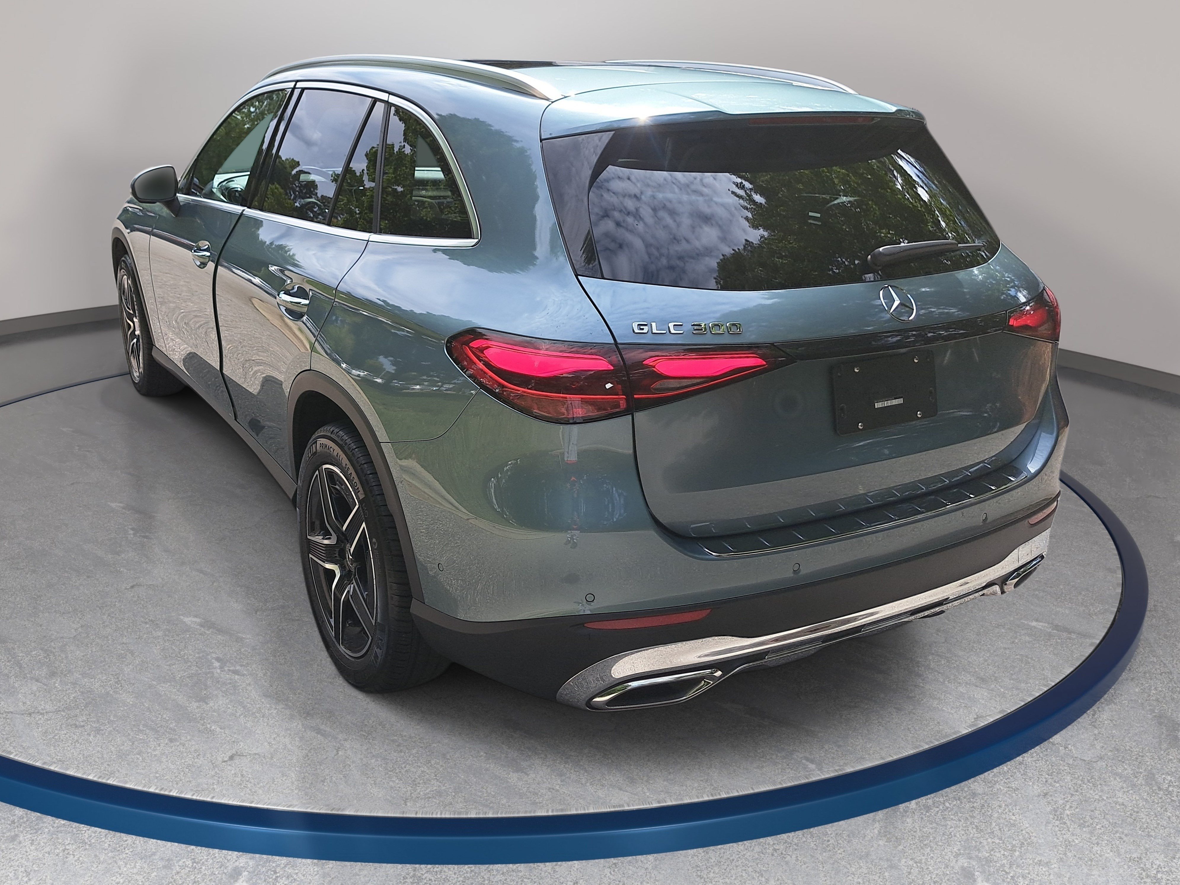 Used 2026 Mercedes-Benz GLC 300 image 8