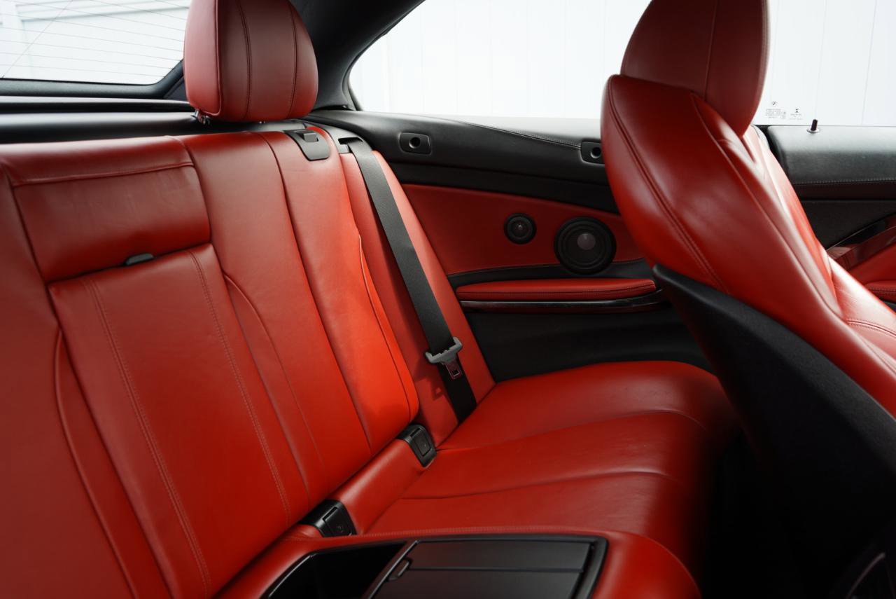 Used 2020 BMW M4 Convertible w/ Executive Package image 62