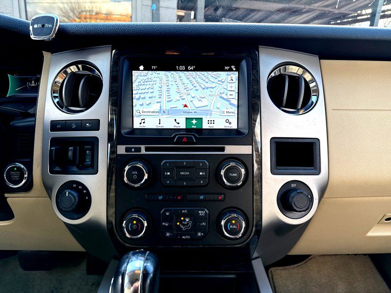 Used 2017 Ford Expedition Limited image 20