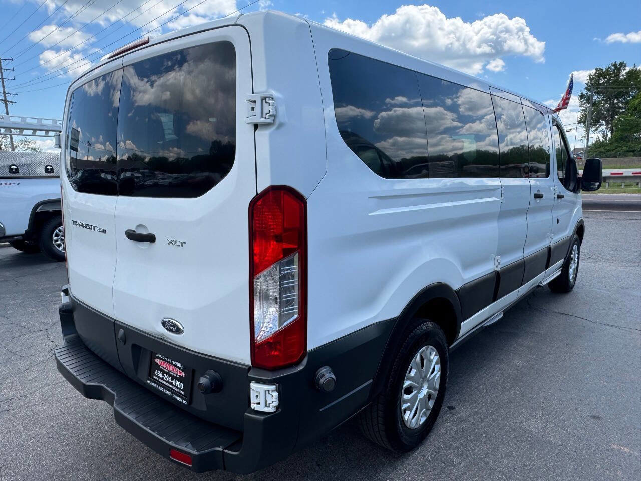 Used 2015 Ford Transit 350 XLT RWD image 5