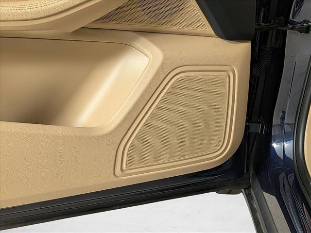 Certified 2023 Porsche Macan image 14