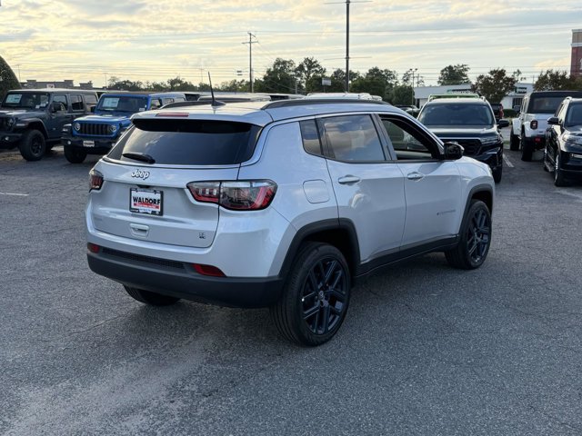 New 2026 Jeep Compass Latitude AWD/4WD image 2