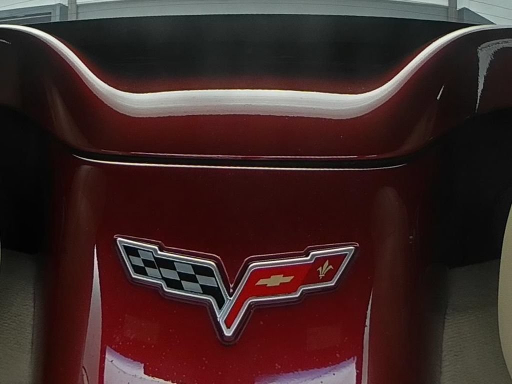 Used 2006 Chevrolet Corvette Convertible w/ Preferred Equipment Group RWD image 10