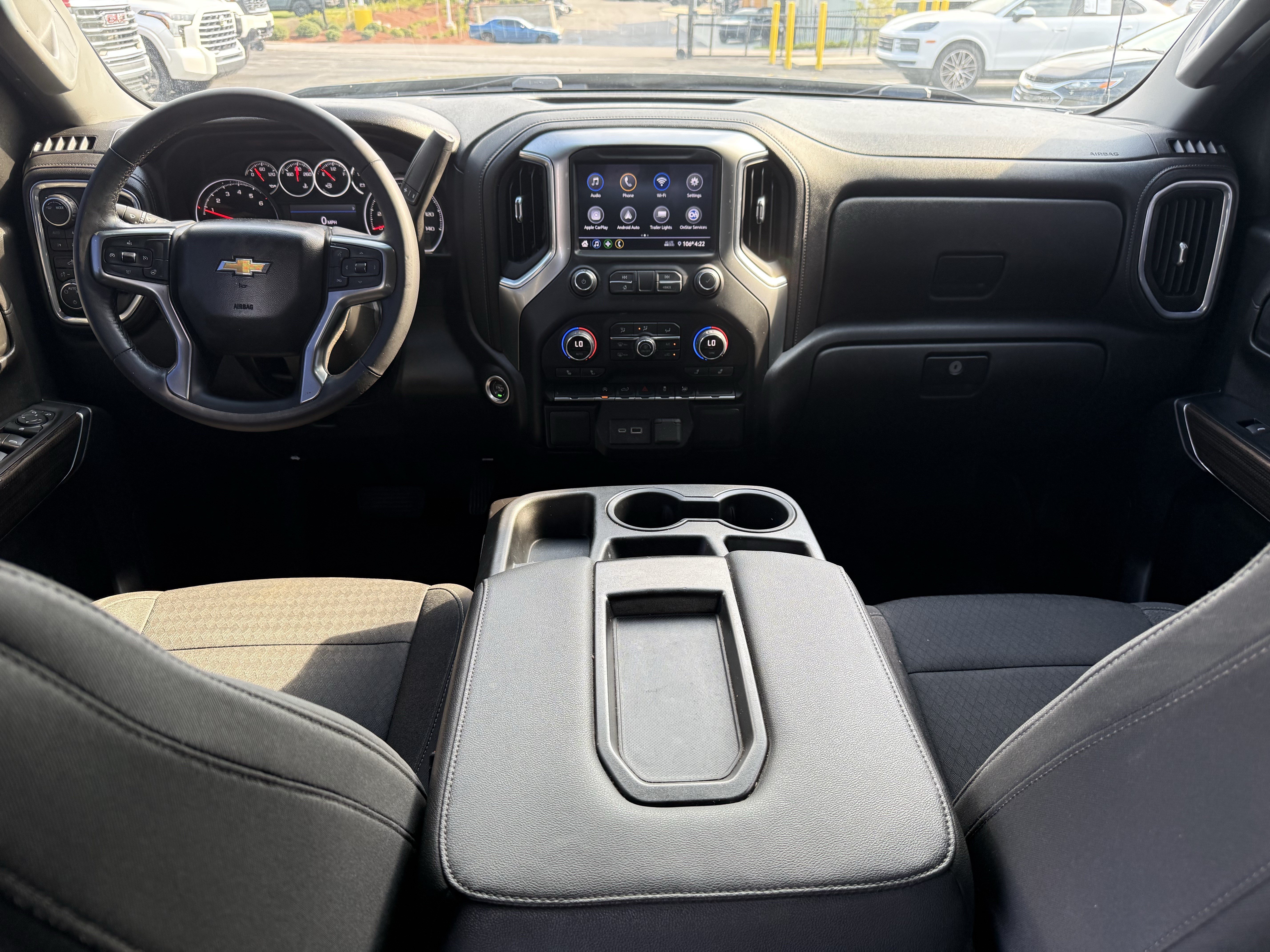 Used 2022 Chevrolet Silverado 1500 LT AWD/4WD image 30