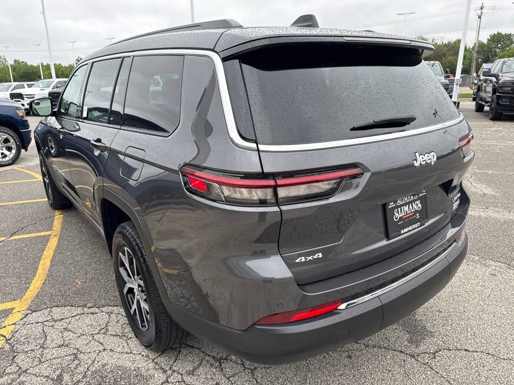 Used 2024 Jeep Grand Cherokee L Limited AWD/4WD image 7