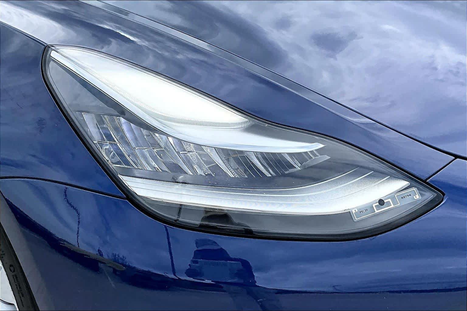 Used 2018 Tesla Model 3 Long Range RWD image 24