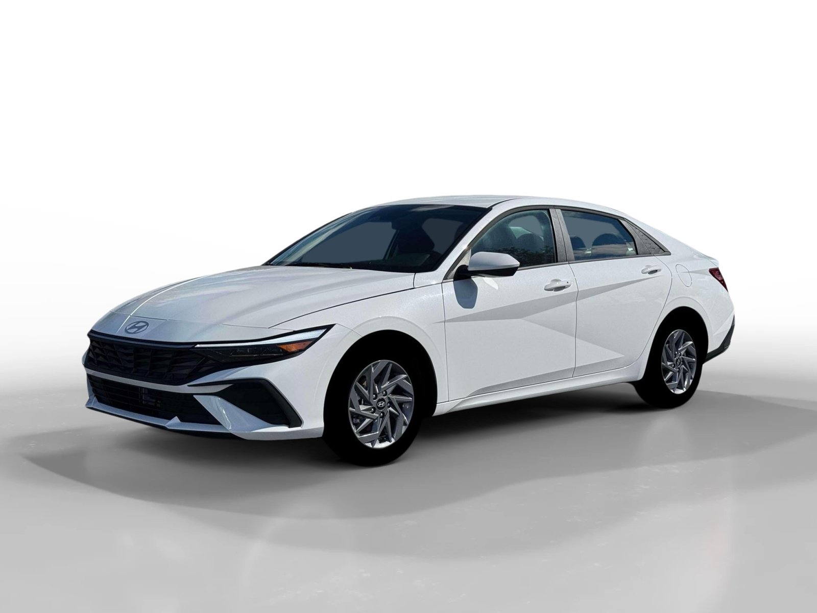 New 2026 Hyundai Elantra Hybrid FWD image 2