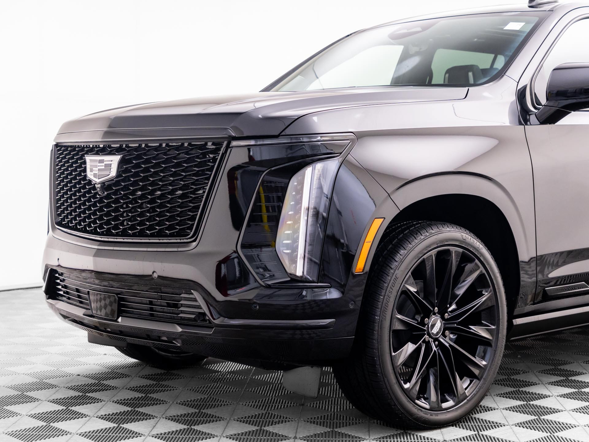 New 2026 Cadillac Escalade ESV Platinum Sport w/ LPO, ONYX Package AWD/4WD image 42