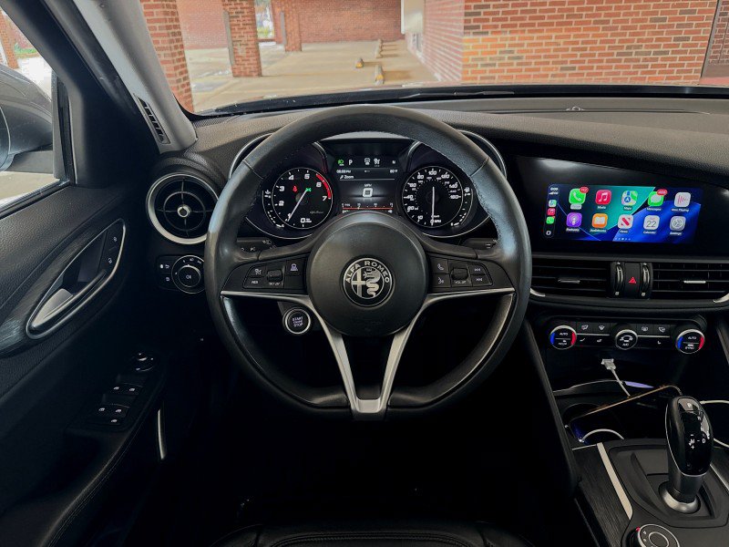 Used 2019 Alfa Romeo Giulia AWD image 17