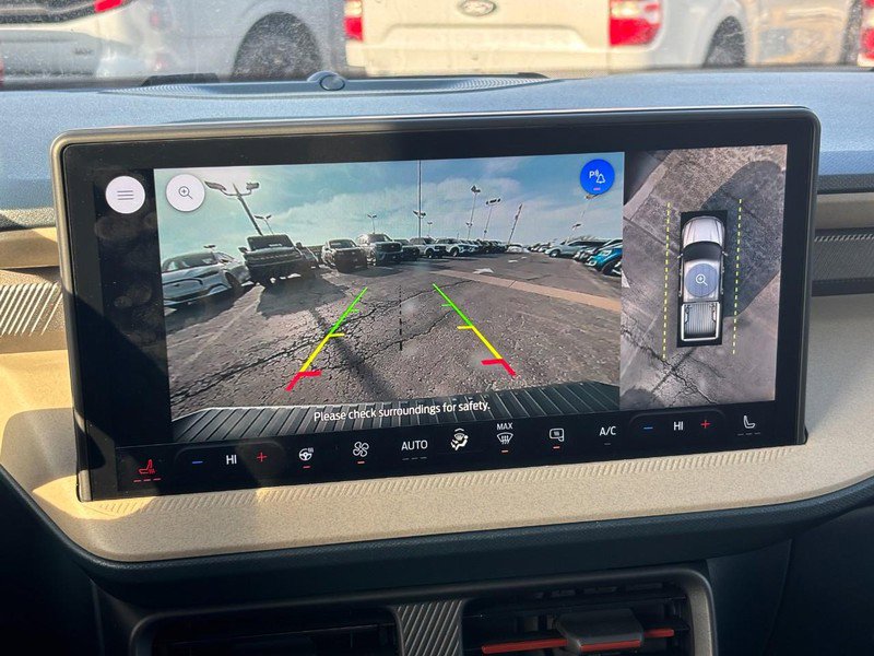 New 2025 Ford Maverick Lariat image 25