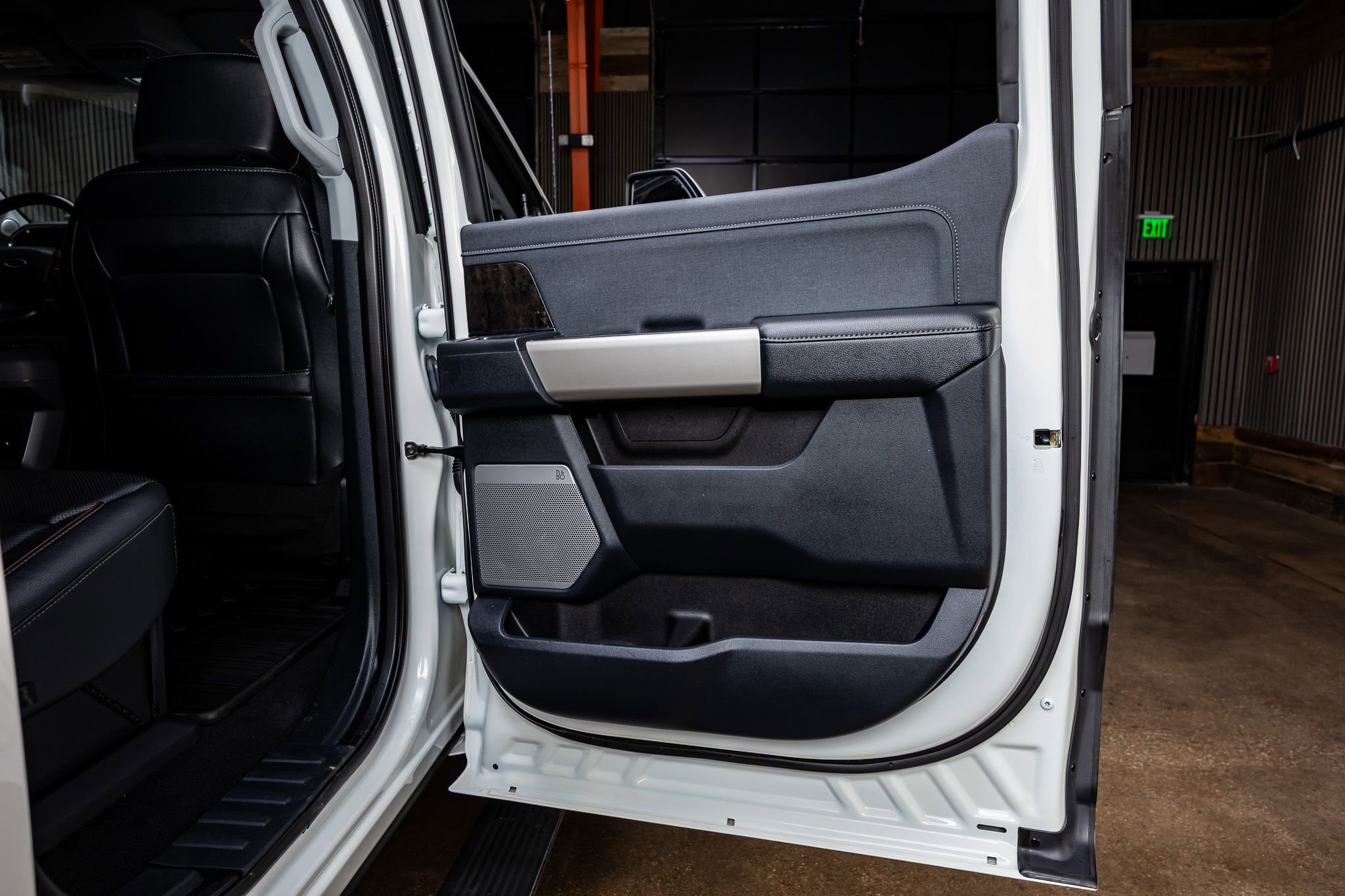 Used 2023 Ford F450 Lariat w/ Lariat Ultimate Package image 39