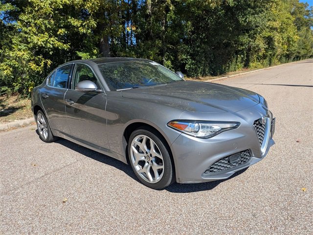 Used 2021 Alfa Romeo Giulia Ti image 8