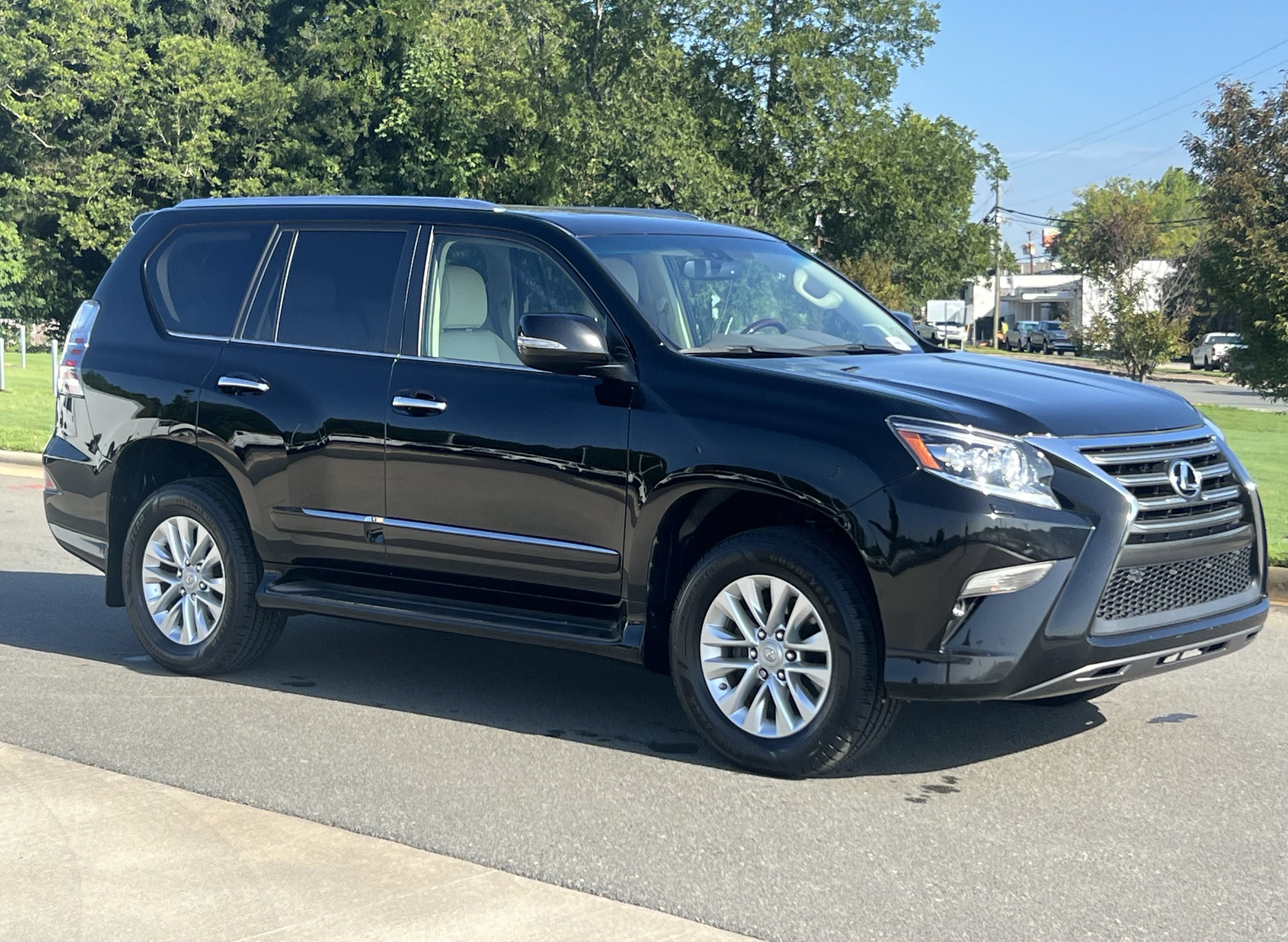 Used 2019 Lexus GX 460 Premium w/ Premium Package