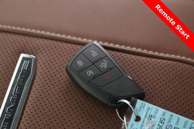 Used 2025 GMC Sierra 3500 Denali Ultimate image 3