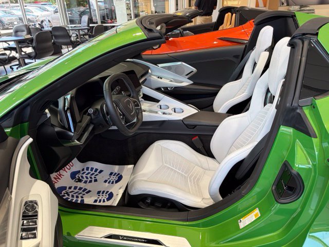 Used 2026 Chevrolet Corvette Stingray Preferred Conv w/ Z51 Performance Package RWD image 25