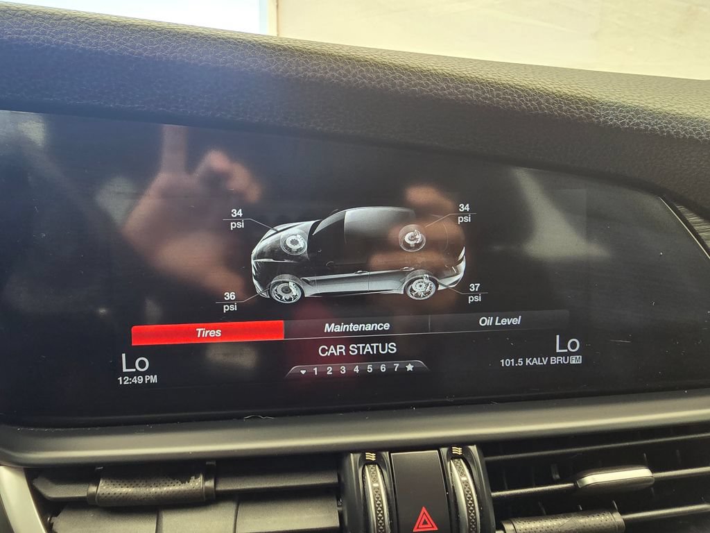 Used 2019 Alfa Romeo Giulia RWD image 31