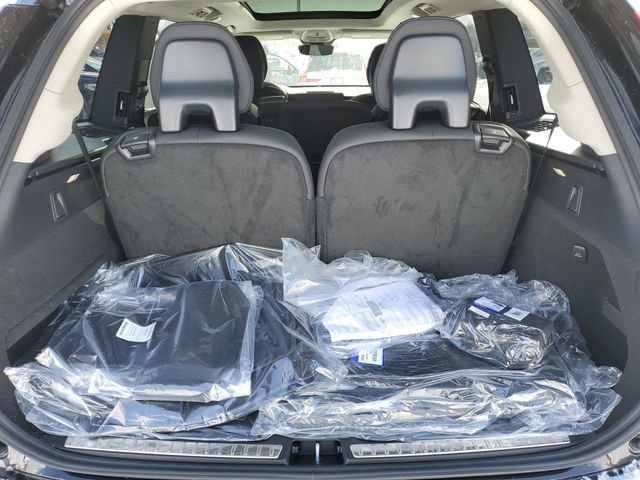 New 2026 Volvo XC90 B6 Plus w/ Protection Package Premier image 31