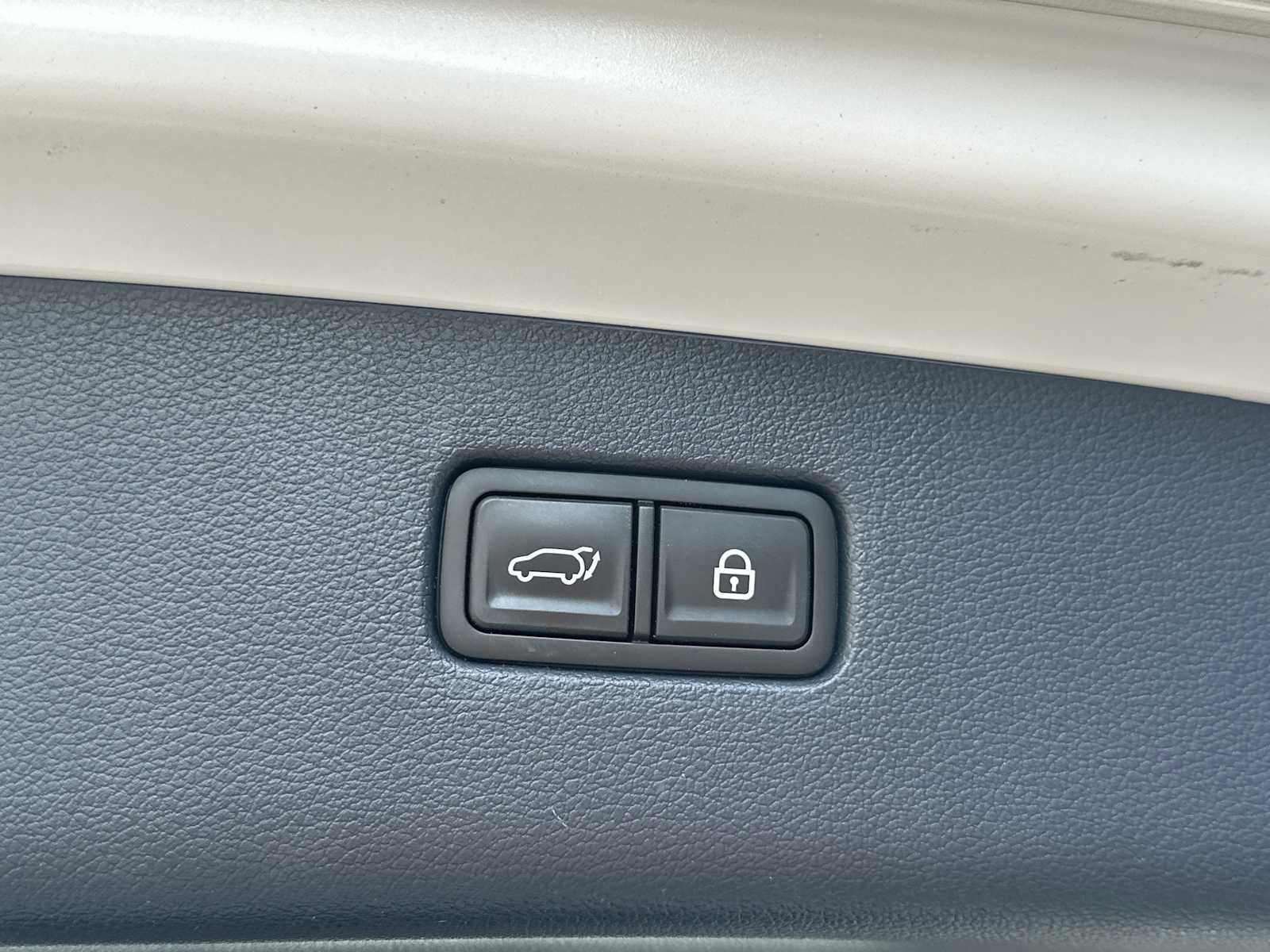 Used 2021 Genesis GV80 2.5T w/ Prestige Package 05 image 22