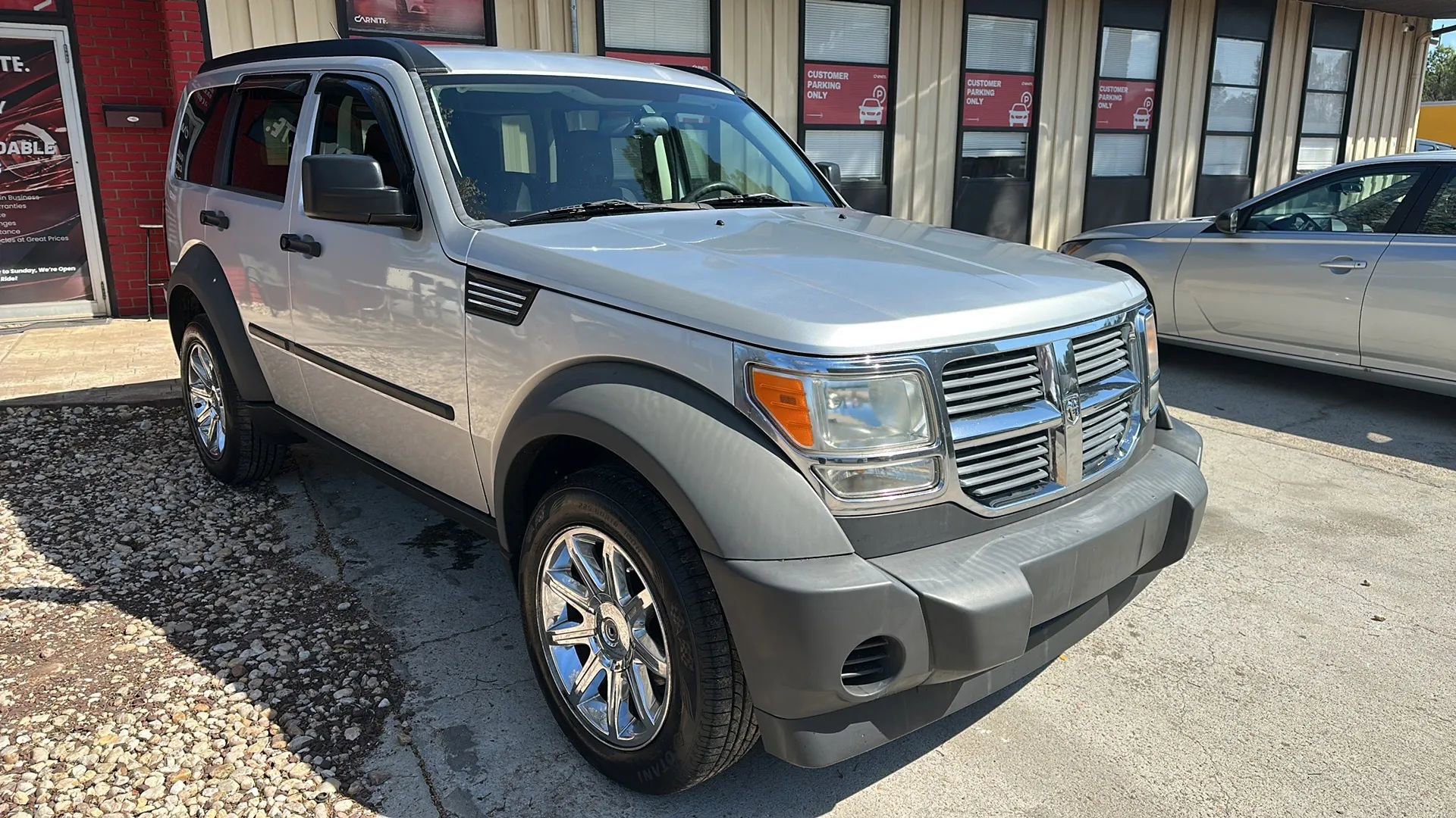 Used 2008 Dodge Nitro SXT image 7