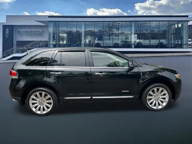 Used 2013 Lincoln MKX FWD image 9
