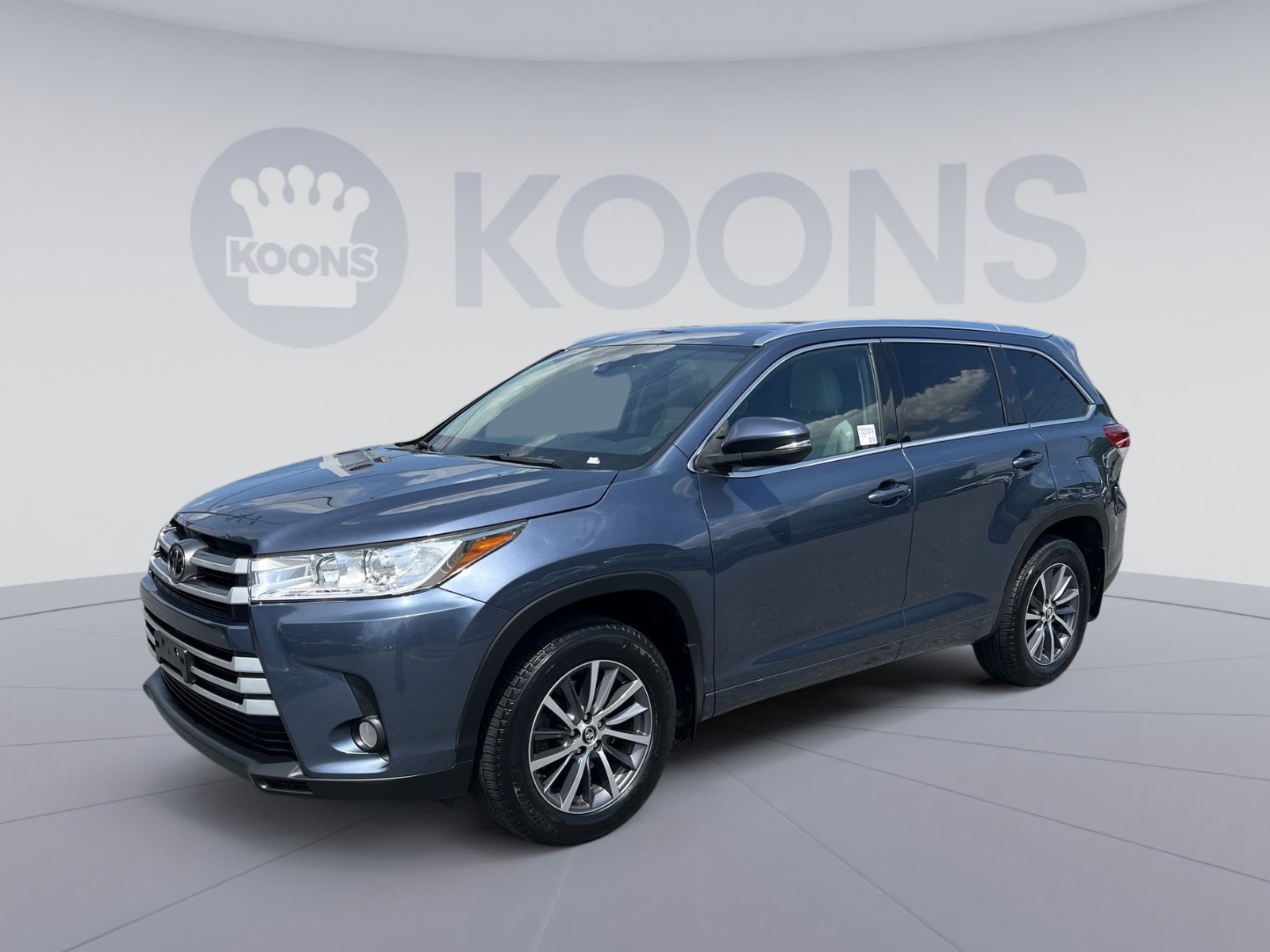 Used 2017 Toyota Highlander XLE