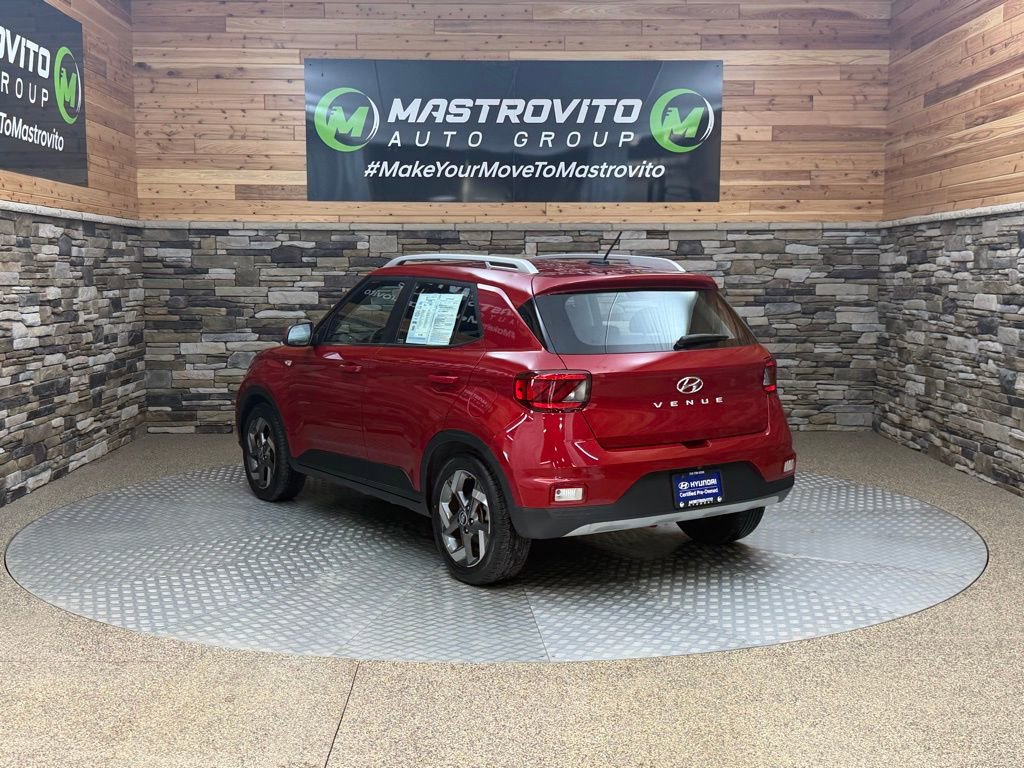 Certified 2023 Hyundai Venue SEL image 7