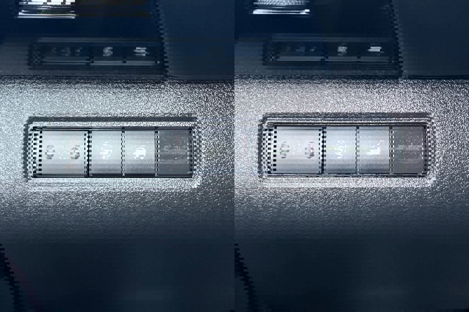 New 2026 Nissan Pathfinder SV image 32