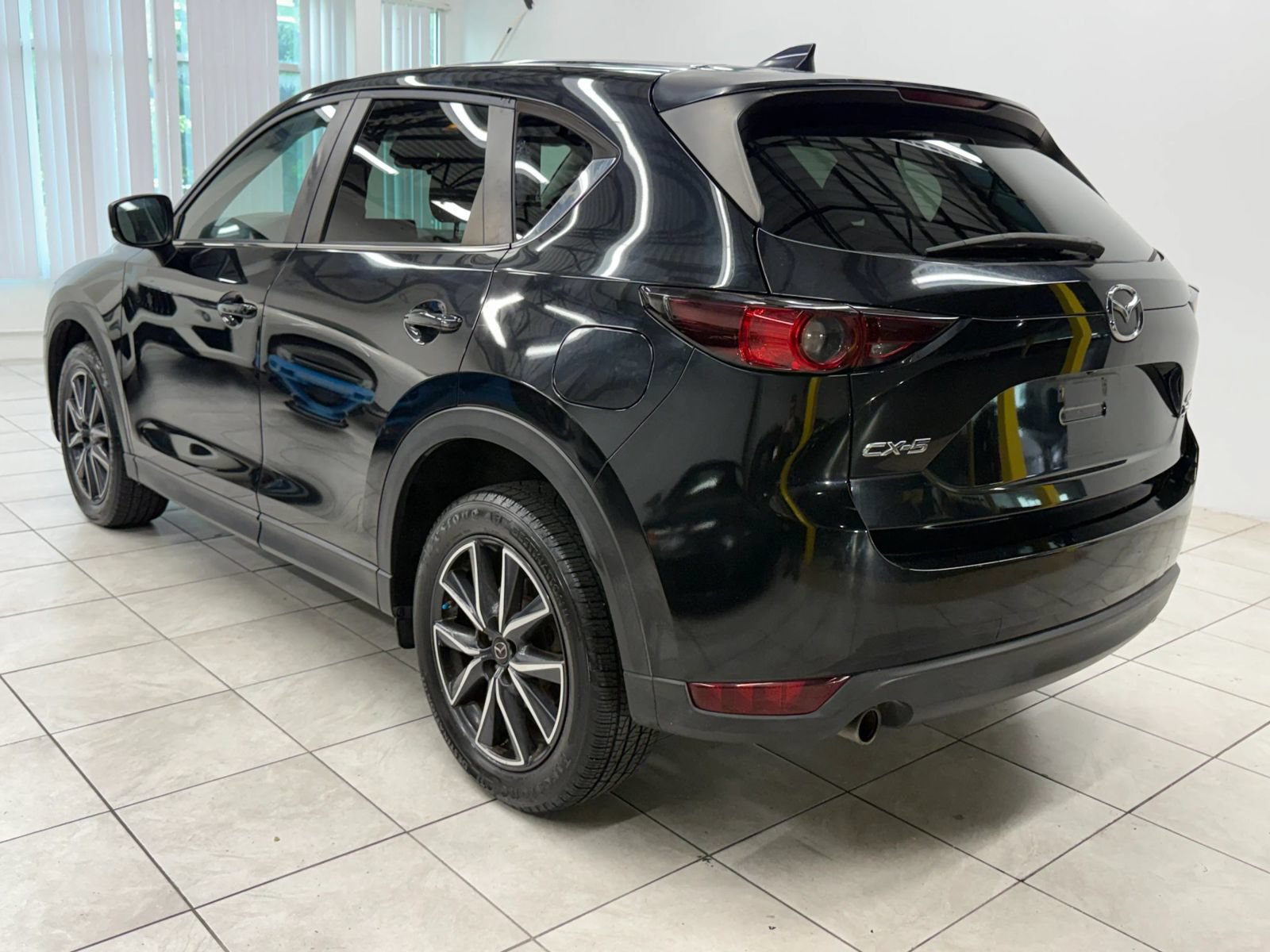 Used 2018 MAZDA CX-5 Touring FWD image 7