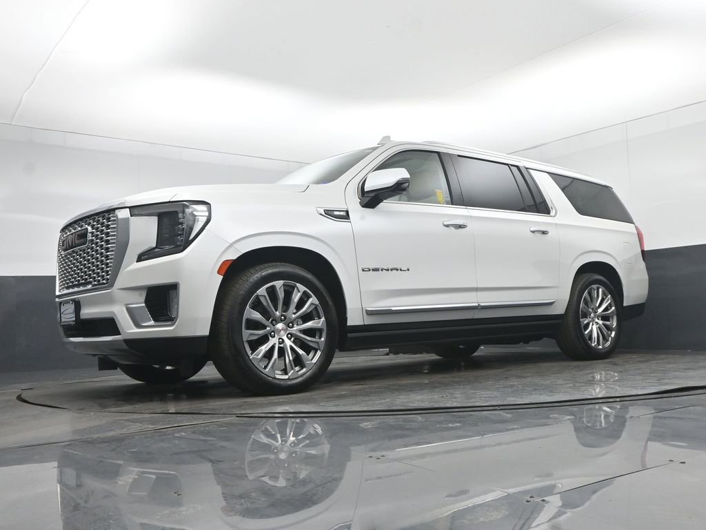 Used 2021 GMC Yukon XL Denali w/ Denali Ultimate Package AWD/4WD image 76