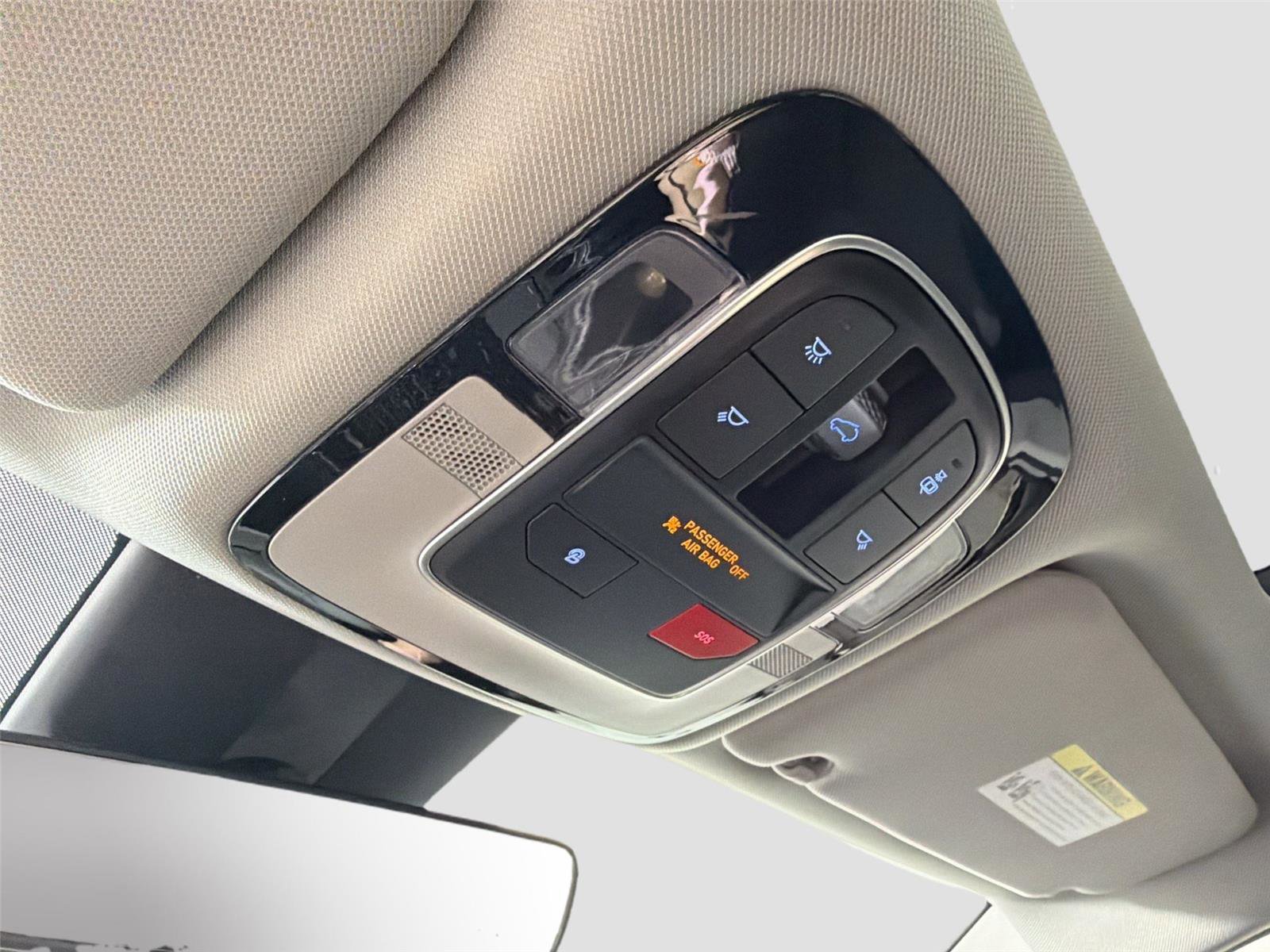 Used 2022 Hyundai Santa Fe SEL w/ Convenience + Premium Package FWD image 18