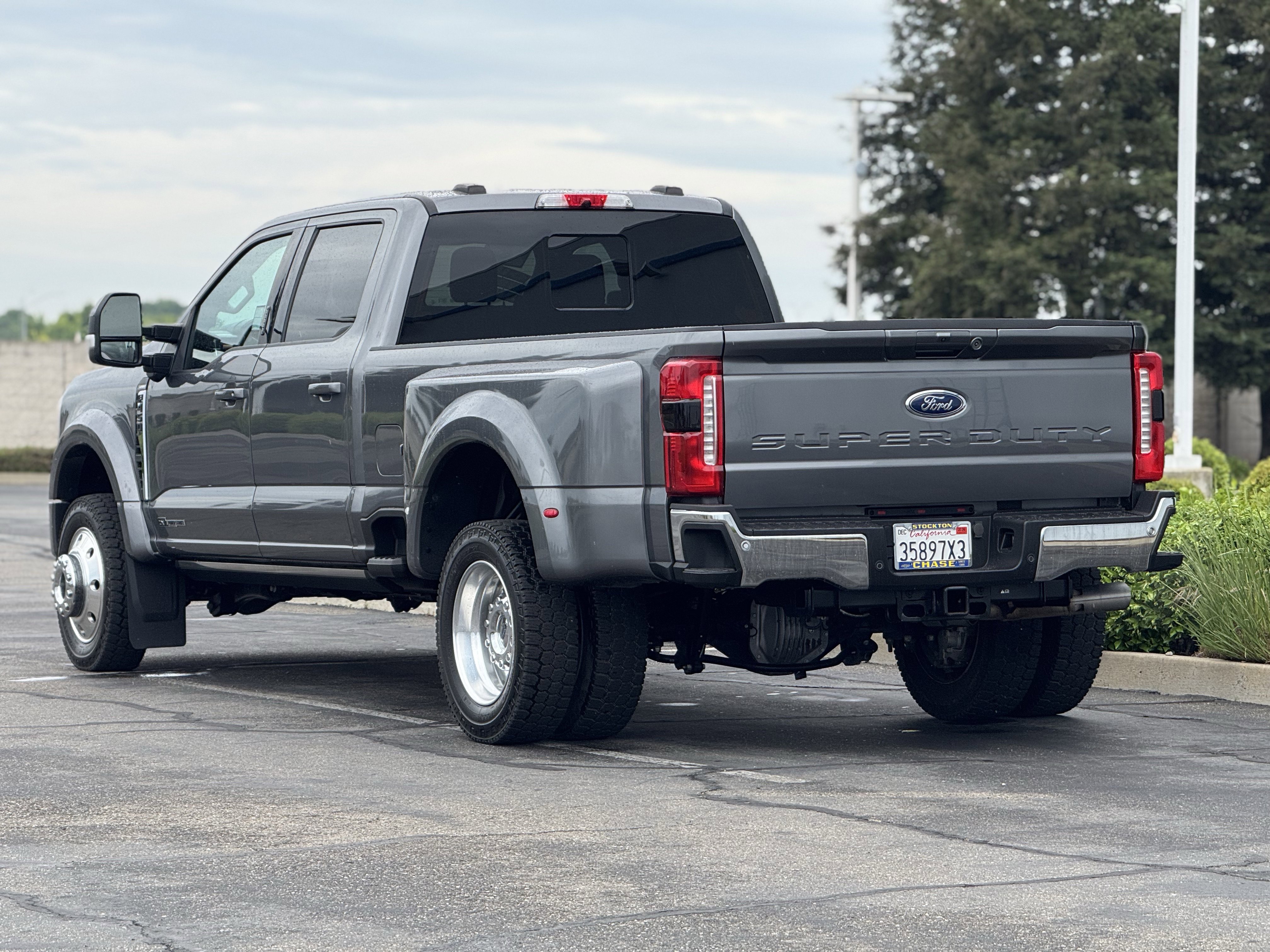 Used 2023 Ford F450 Lariat w/ Lariat Ultimate Package image 5
