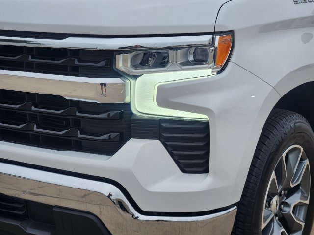 Used 2023 Chevrolet Silverado 1500 LT RWD image 16