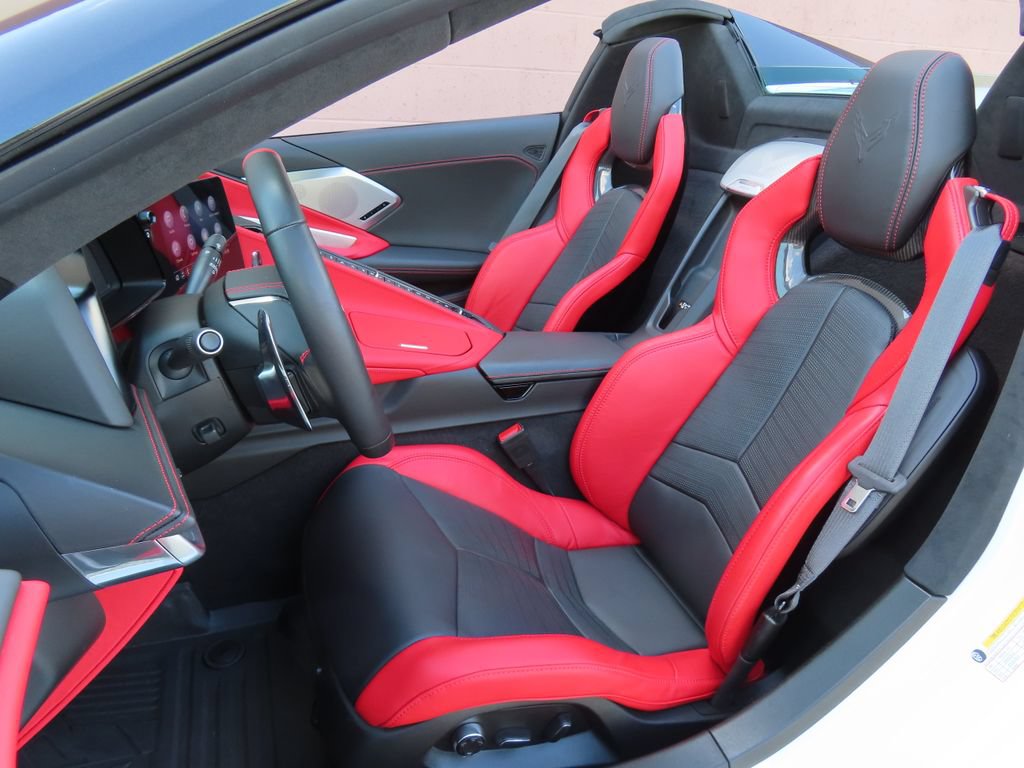 Used 2023 Chevrolet Corvette Stingray Premium Conv w/ Z51 Performance Package RWD image 27