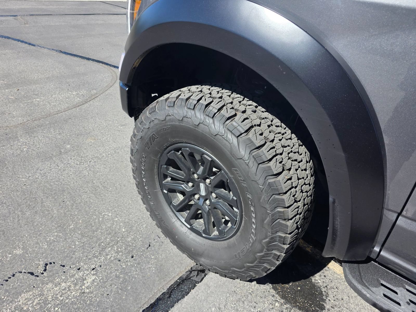 Used 2025 Ford F150 Raptor AWD/4WD image 18