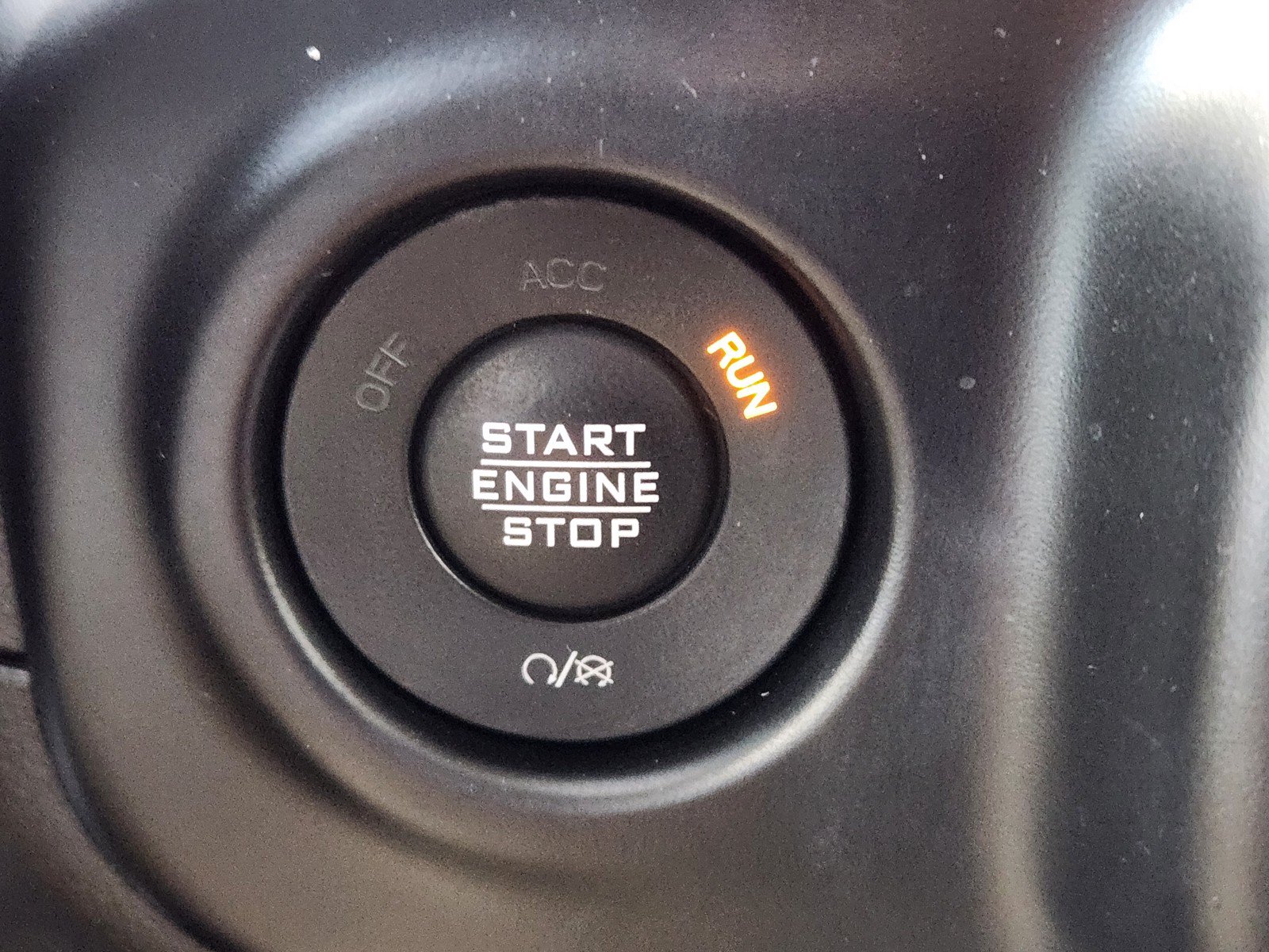 Used 2021 Jeep Wrangler Unlimited Sahara w/ Cold Weather Group AWD/4WD image 17
