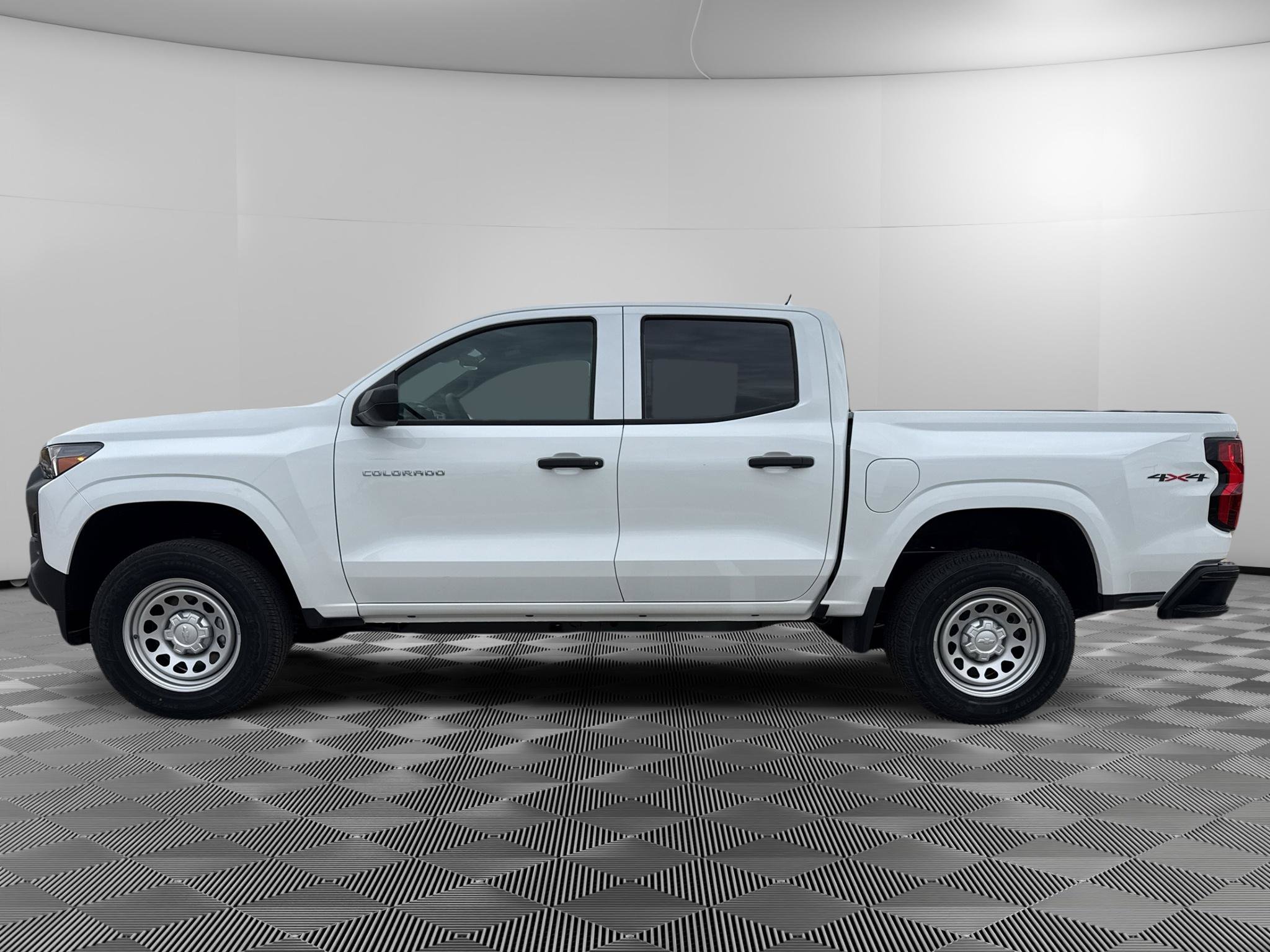 New 2026 Chevrolet Colorado W/T w/ Advanced Trailering Package AWD/4WD image 2