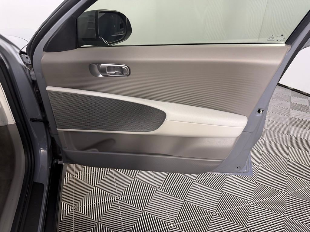 Used 2025 Hyundai Ioniq 6 SEL image 38